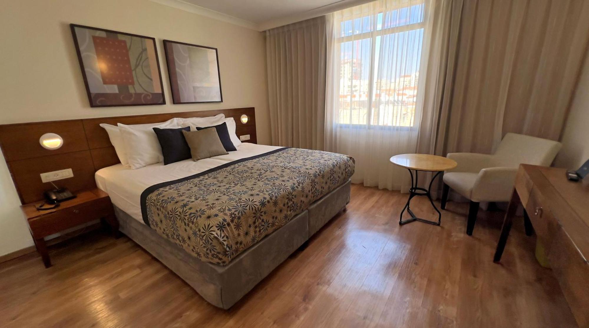 Caesar Premier Jerusalem Hotel Bagian luar foto
