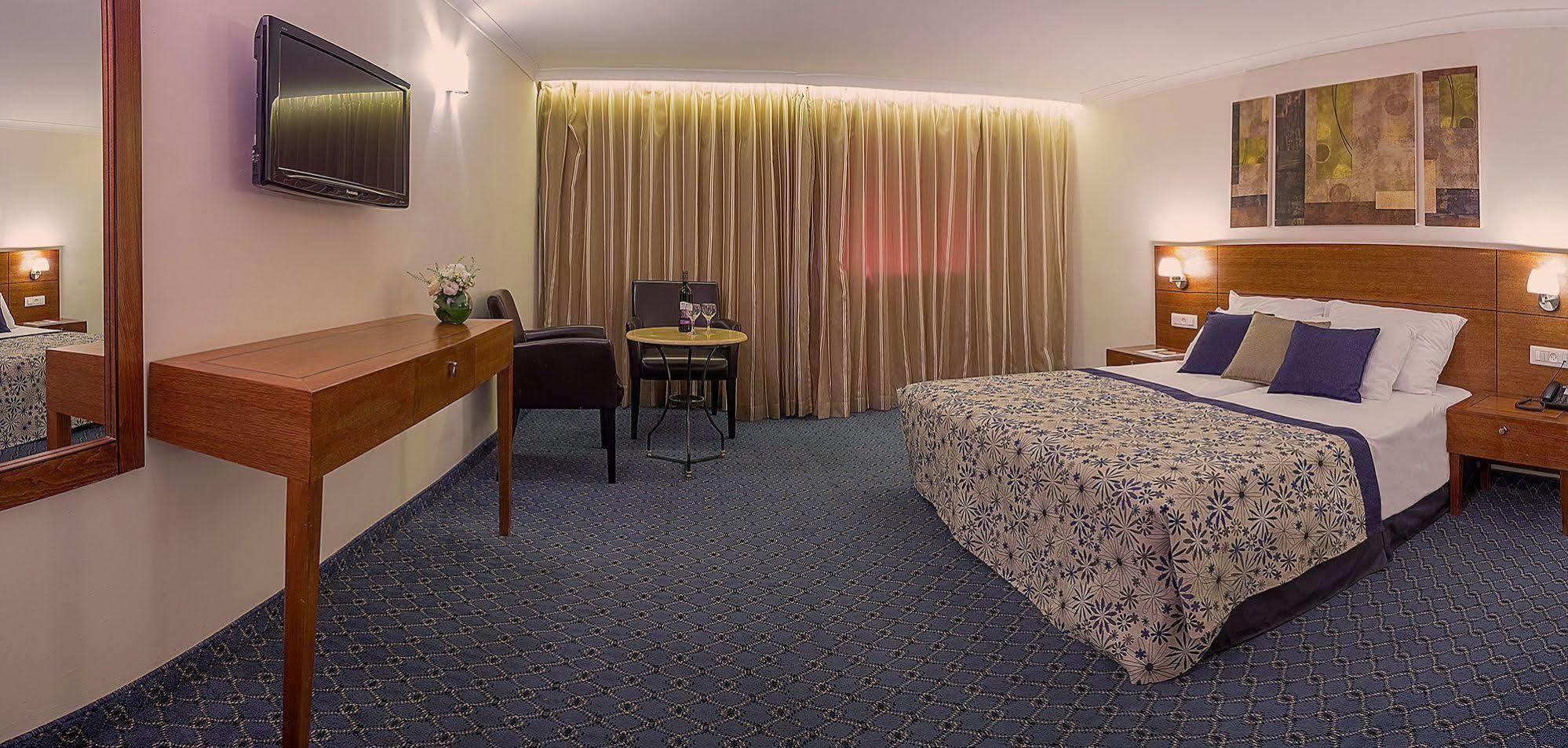 Caesar Premier Jerusalem Hotel Bagian luar foto